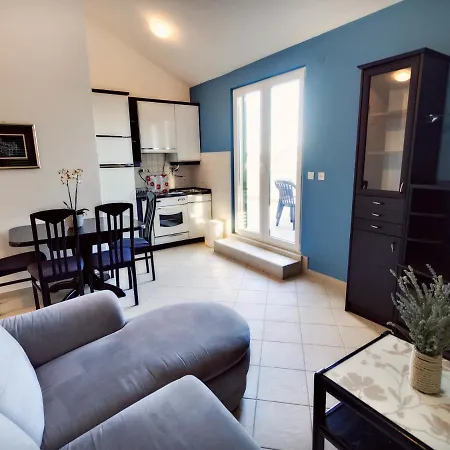 Apartment Zizic Vodice