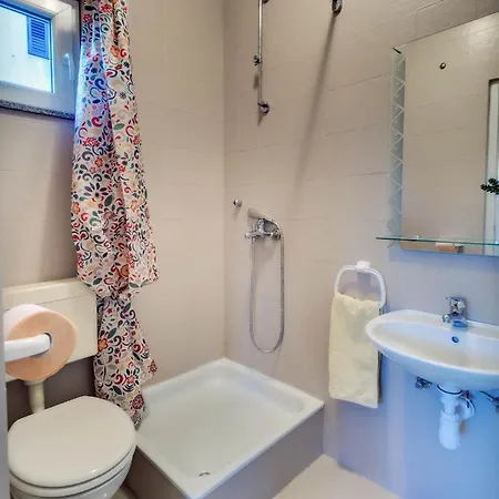 Zizic Apartment